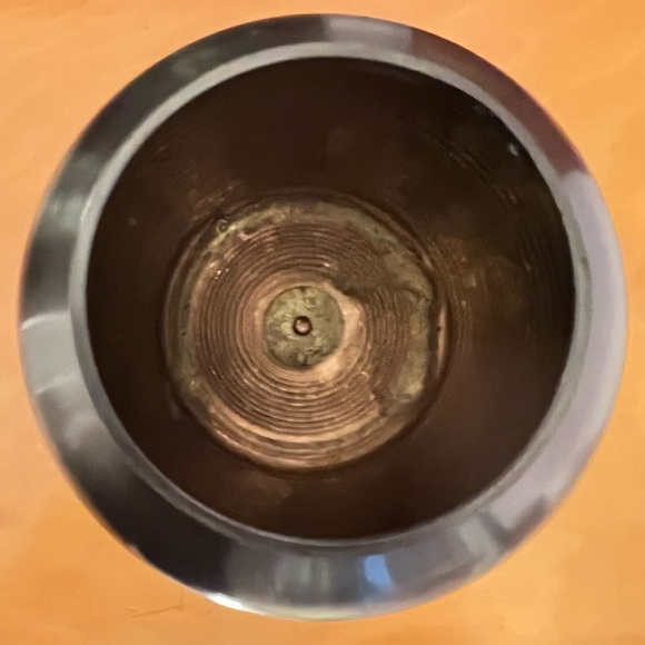 Solid brass, olive green, paw print, small pet urn. Up to 40 in.³. - Picture 7 of 9